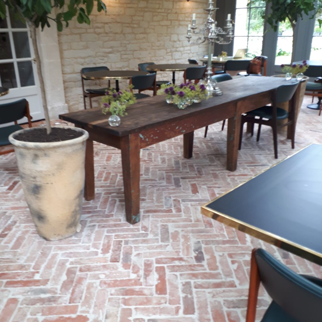 LUBW brick floor parquet scaled