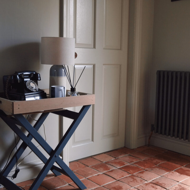 KR1 – Reclaimed Terracotta Tiles