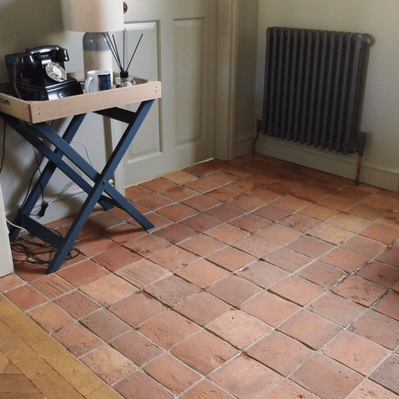 KR1 – Reclaimed Terracotta Tiles