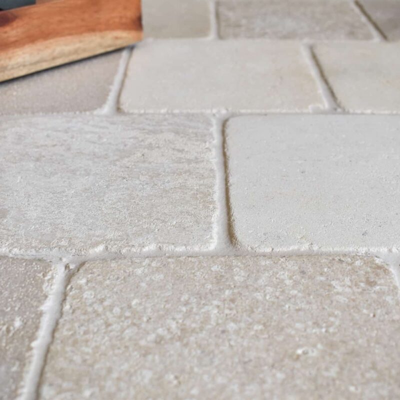 LFT 1 – Square French Limestone Tiles