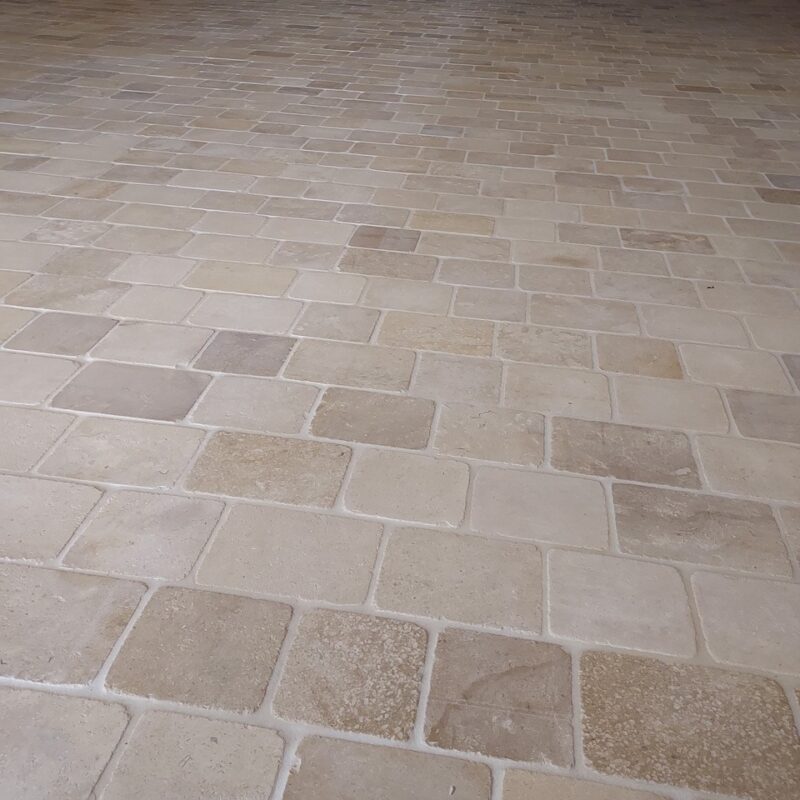 LFT 3 – Rectangle French Limestone Tiles
